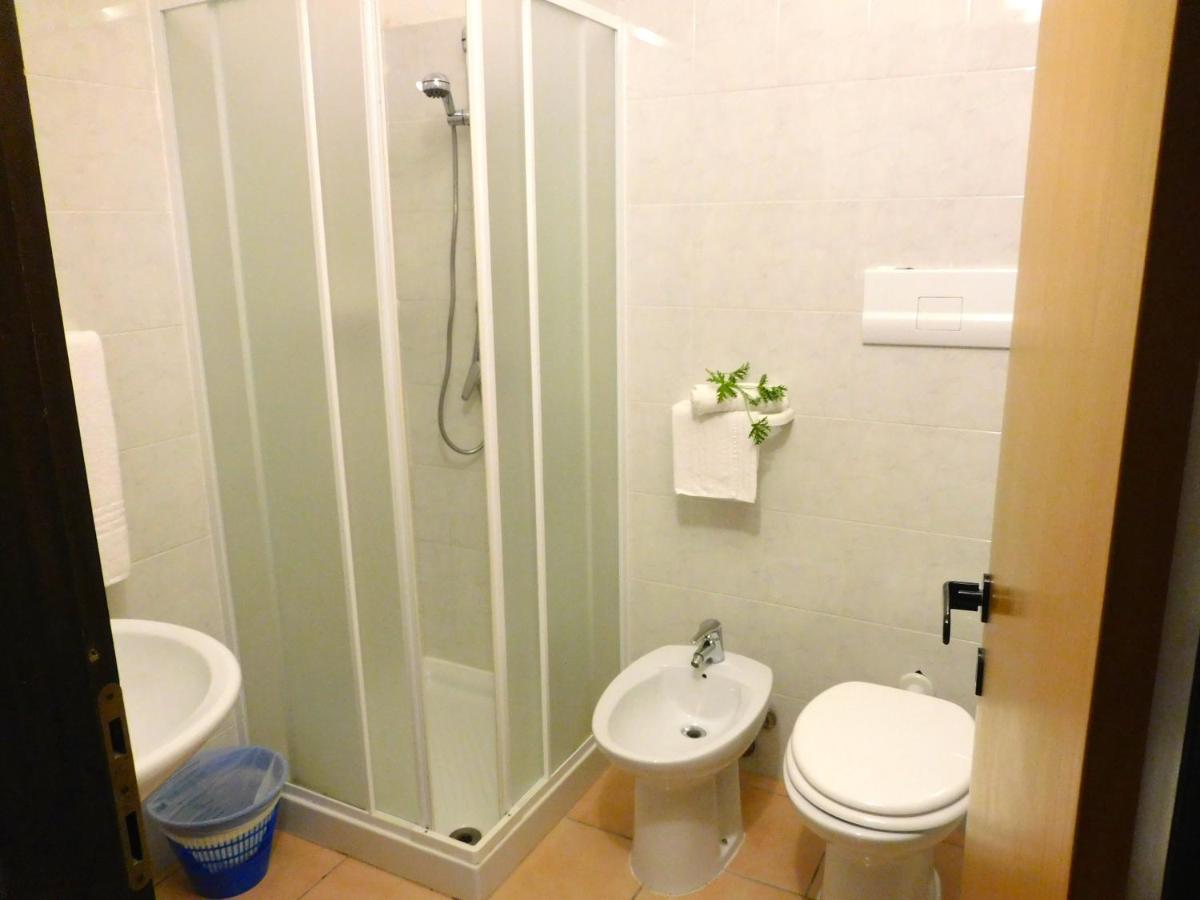 בודוני Residence La Pineta מראה חיצוני תמונה