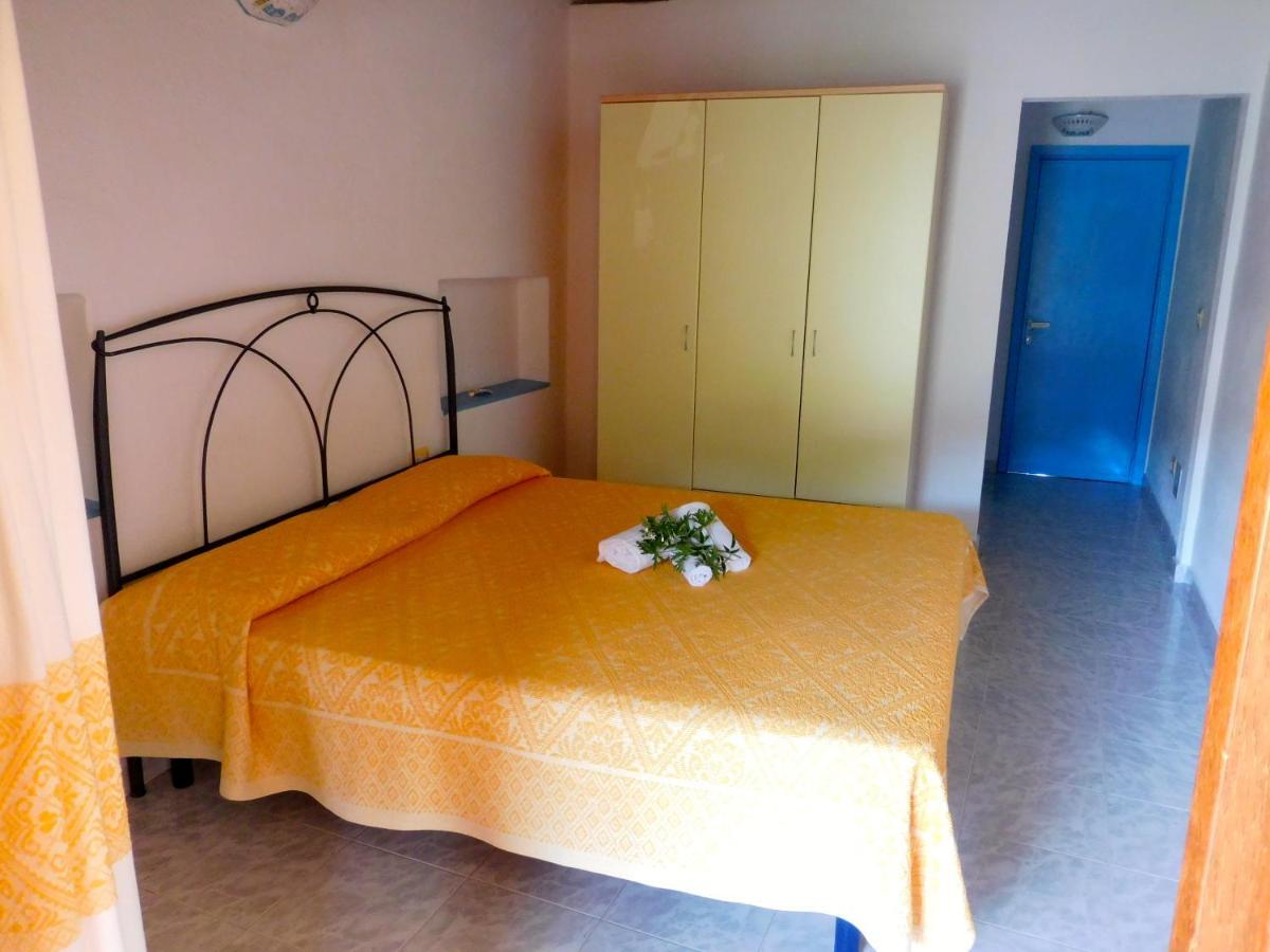 בודוני Residence La Pineta מראה חיצוני תמונה